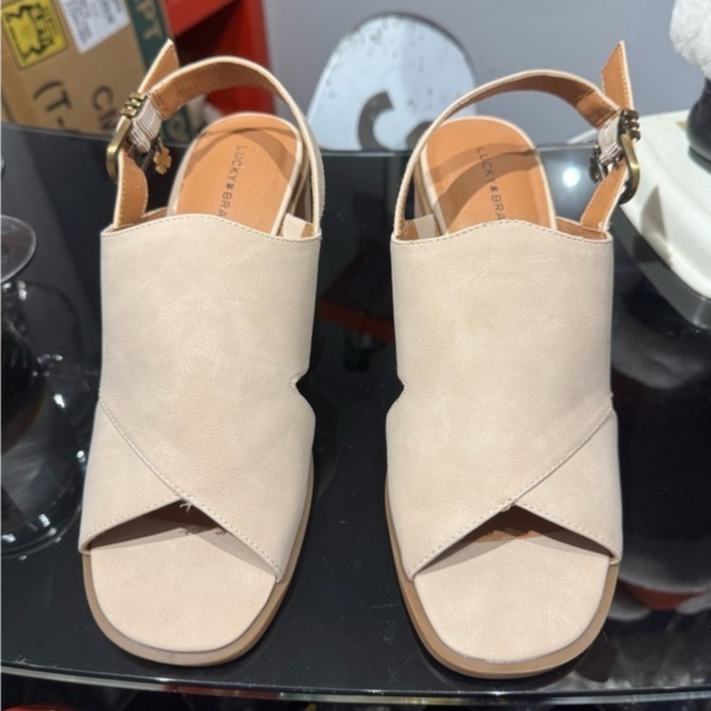 Lucky brand IVORY heeled WOMEN  Sandals SIZE 9